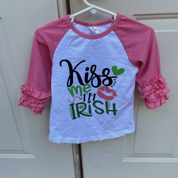Kiss Me I’m Irish, Shirt, Size M - Picture 1 of 3